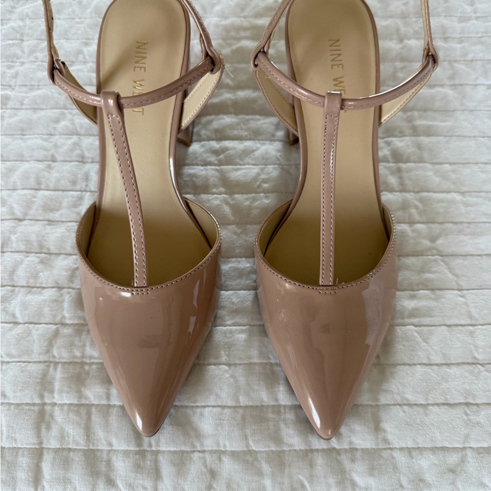 Nine West Women's Nude Heels 7